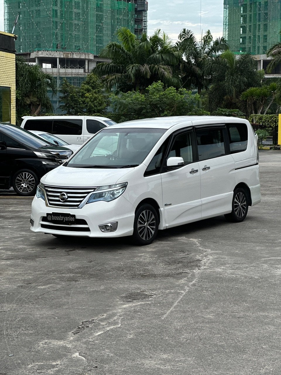 Nissan Serena 2.0 2017